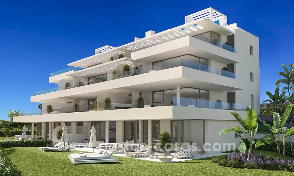 Nuevo y moderno apartamento de diseño de 4 habitaciones en venta, listo para ser habitado, en un lujoso complejo turístico en Marbella - Estepona 13470