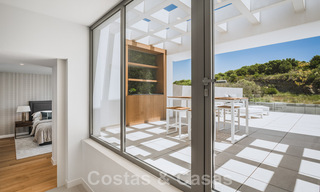 Nuevas y modernas villas de lujo en venta en la Nueva Milla de Oro, entre Marbella y Estepona 43065 