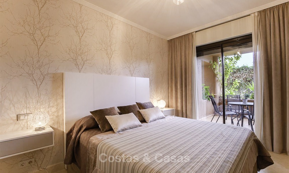 Encantador apartamento de lujo junto a la playa en venta en una elegante urbanización - Estepona Este - Marbella 13921