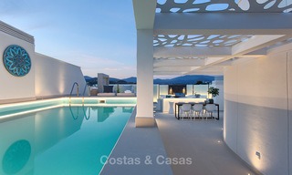 Los Granados Playa: Apartamentos y áticos en venta en un lujoso complejo de playa en la Nueva Milla de Oro, entre Marbella y Estepona 13965 