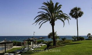 Los Granados Playa: Apartamentos y áticos en venta en un lujoso complejo de playa en la Nueva Milla de Oro, entre Marbella y Estepona 13979 