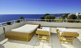 Los Granados Playa: Apartamentos y áticos en venta en un lujoso complejo de playa en la Nueva Milla de Oro, entre Marbella y Estepona 13942 