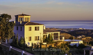 Se vende: clásica villa con vistas panorámicas al mar en un resort de golf de clase mundial en Benahavis - Marbella 14177 
