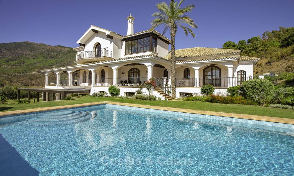 Increíble villa de lujo de estilo rústico reformada en venta en la exclusiva finca La Zagaleta - Benahavis - Marbella 23266