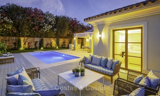 Elegante y lujosa villa de estilo mediterráneo en venta, completamente renovada, en el Valle del Golf de Nueva Andalucía - Marbella 14238 