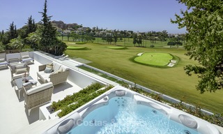 Maravillosa villa de lujo totalmente reformada en venta, primera línea de golf - Nueva Andalucia - Marbella 14251 