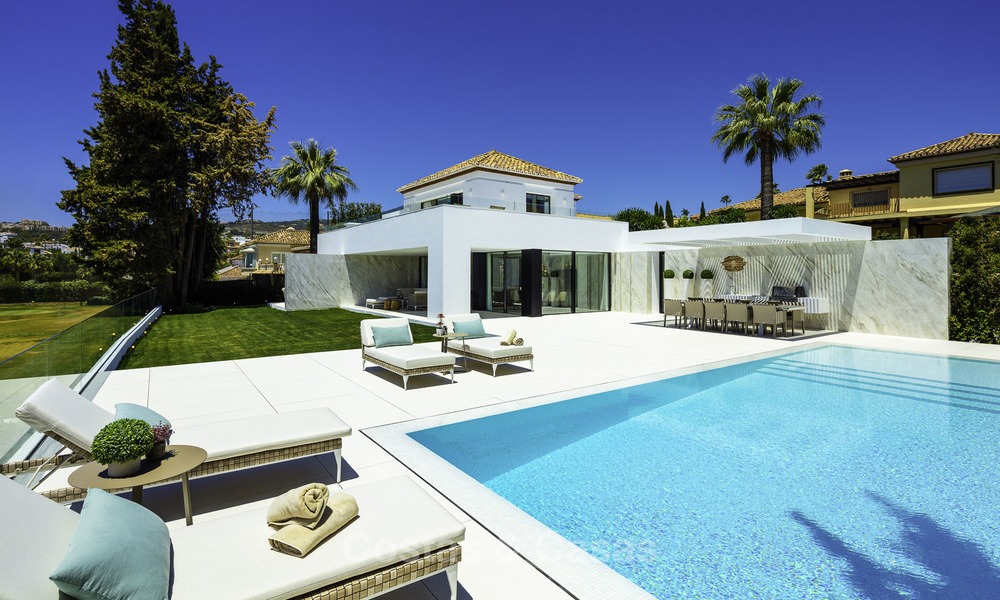 Maravillosa villa de lujo totalmente reformada en venta, primera línea de golf - Nueva Andalucia - Marbella 14260