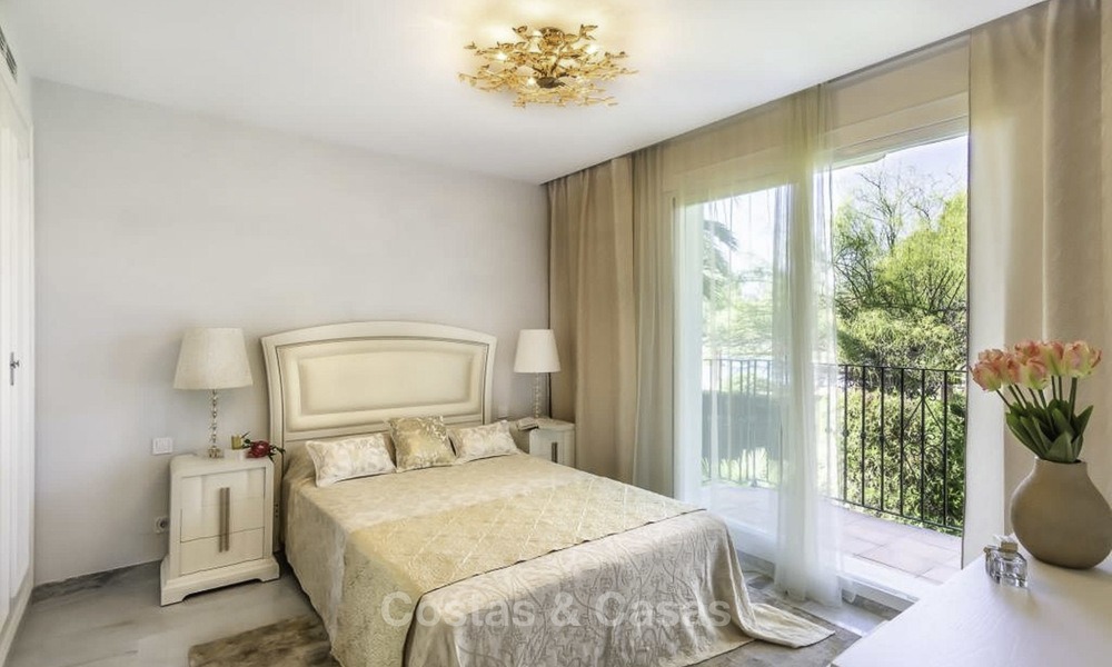 Gigantesco y muy elegante ático dúplex de 4 dormitorios en venta, en un prestigioso complejo junto a la playa - Estepona Este - Marbella 14334