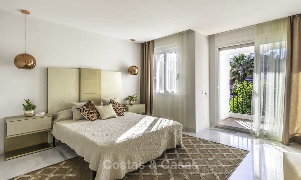 Gigantesco y muy elegante ático dúplex de 4 dormitorios en venta, en un prestigioso complejo junto a la playa - Estepona Este - Marbella 14347