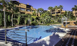 Atractivo apartamento con jardín en venta, en un prestigioso complejo de Sierra Blanca, en la Milla de Oro de Marbella 14363 
