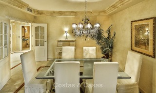Atractivo apartamento con jardín en venta, en un prestigioso complejo de Sierra Blanca, en la Milla de Oro de Marbella 14373 