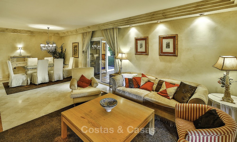 Atractivo apartamento con jardín en venta, en un prestigioso complejo de Sierra Blanca, en la Milla de Oro de Marbella 14374