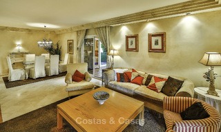 Atractivo apartamento con jardín en venta, en un prestigioso complejo de Sierra Blanca, en la Milla de Oro de Marbella 14374 