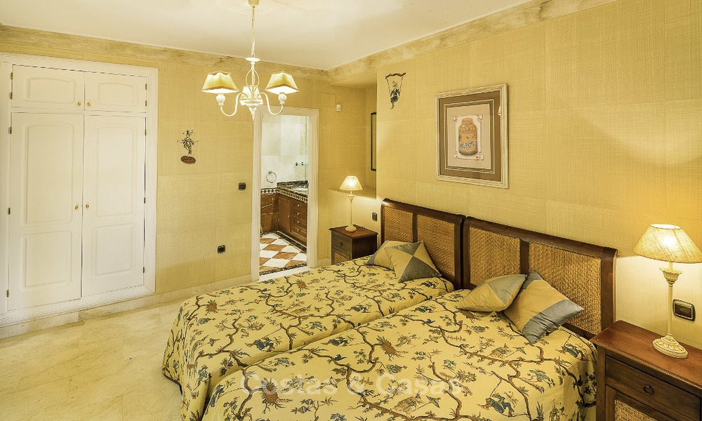 Atractivo apartamento con jardín en venta, en un prestigioso complejo de Sierra Blanca, en la Milla de Oro de Marbella 14400