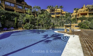 Atractivo apartamento con jardín en venta, en un prestigioso complejo de Sierra Blanca, en la Milla de Oro de Marbella 14406 