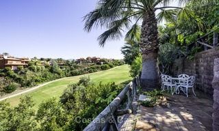 Casa adosada en venta, recientemente renovada con espectaculares vistas y en primera línea de golf al Este de Marbella 14692 