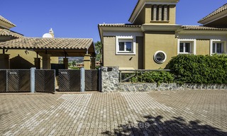 Casa adosada en venta, recientemente renovada con espectaculares vistas y en primera línea de golf al Este de Marbella 14693 