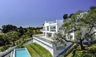 Espectacular villa contemporánea de nueva construcción en venta, con impresionantes vistas al mar, la montaña y el valle, lista para mudarse - Este de Marbella 14760 