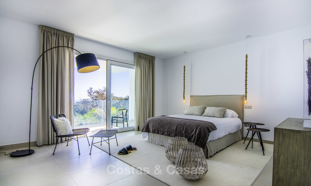 Espectacular villa contemporánea de nueva construcción en venta, con impresionantes vistas al mar, la montaña y el valle, lista para mudarse - Este de Marbella 14769