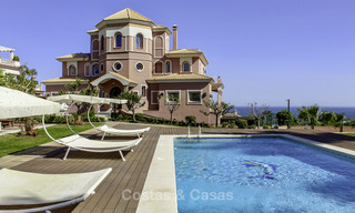 Majestuosa villa andaluza de lujo en venta, en una parcela grande, en un exclusivo resort de golf con impresionantes vistas al mar – Benahavis – Marbella 15029 
