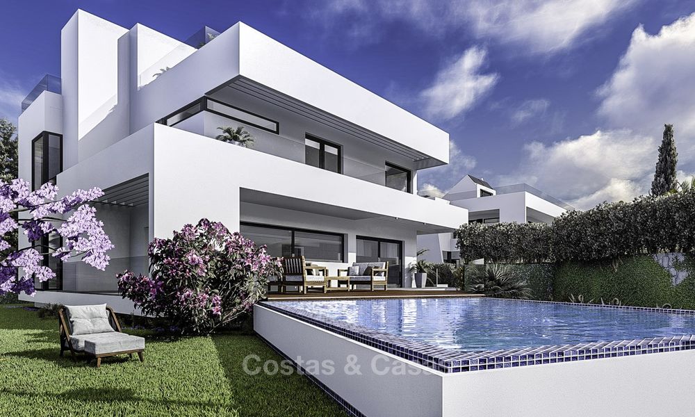 Nuevas villas de lujo minimalistas en venta, a poca distancia de la playa, puerto deportivo y amenidades – Benalmádena – Costa del Sol 15273