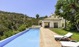 Se vende villa moderna de estilo mediterráneo, en primera línea de golf, Benahavis - Marbella 15405 