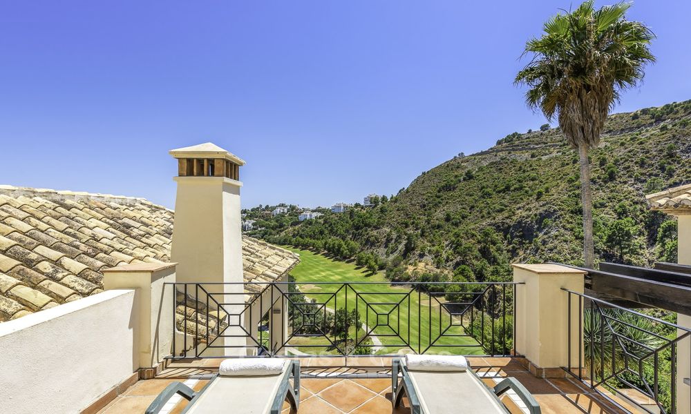 Se vende villa moderna de estilo mediterráneo, en primera línea de golf, Benahavis - Marbella 15408