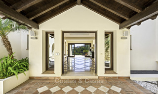 Se vende villa moderna de estilo mediterráneo, en primera línea de golf, Benahavis - Marbella 15421 