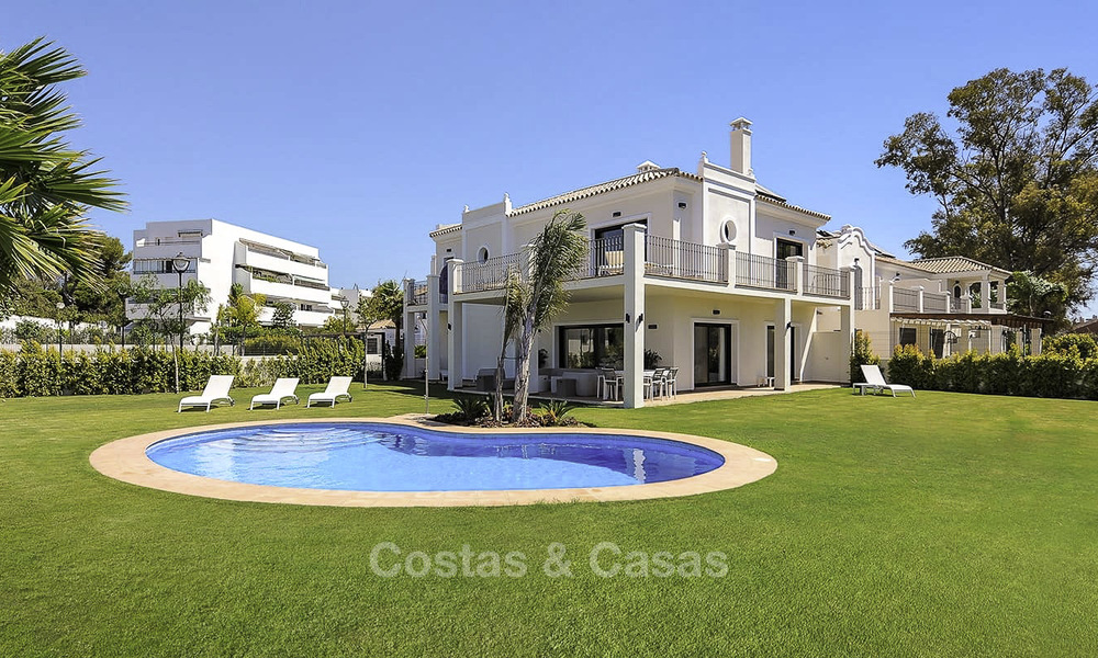 Villa de lujo moderna-mediterránea en venta, lista para mudarse en San Pedro - Marbella 15500