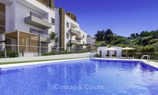 Modernos apartamentos y áticos de lujo en venta en un prestigioso resort de golf en Mijas - Costa del Sol 16650 