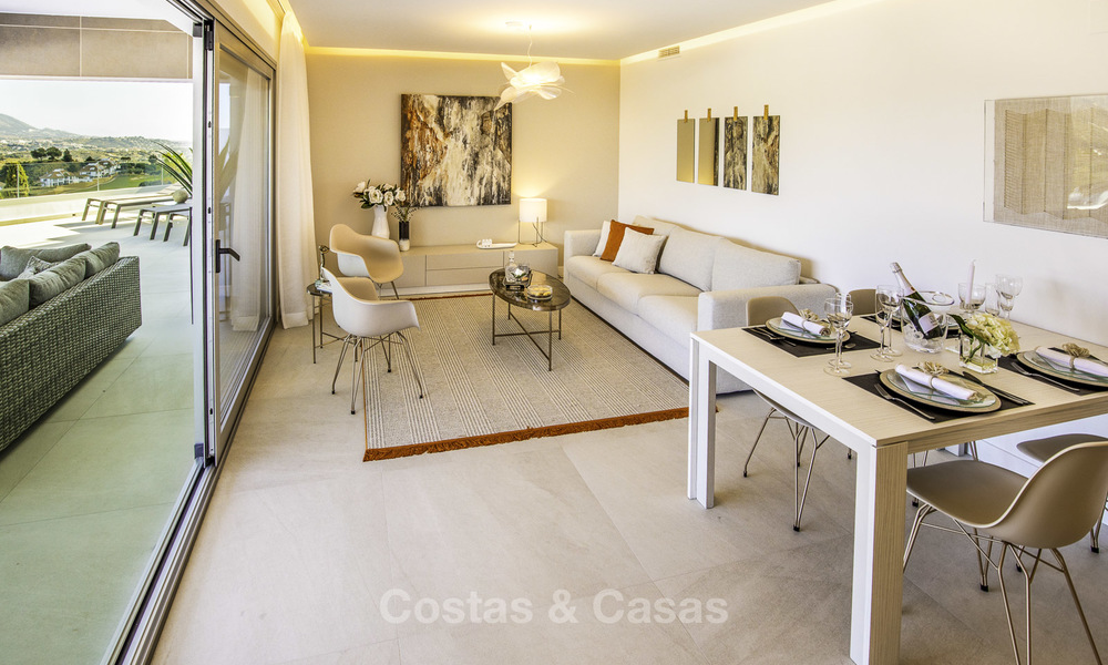 Modernos apartamentos y áticos de lujo en venta en un prestigioso resort de golf en Mijas - Costa del Sol 16667