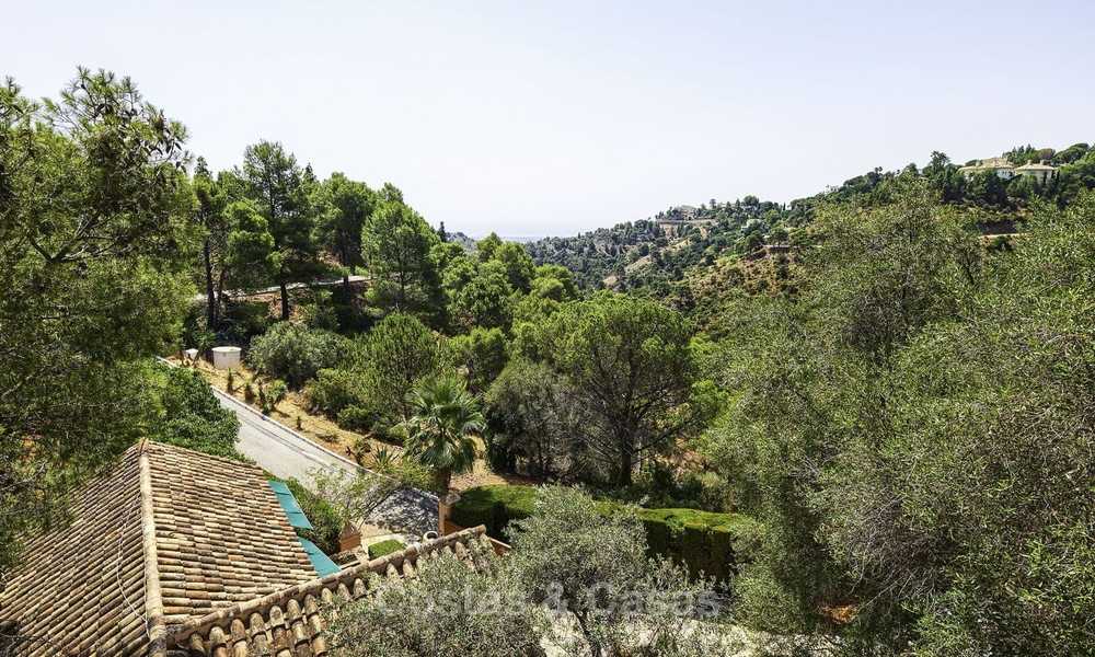 Encantadora villa de estilo rústico y casa de invitados con vistas al mar en venta en El Madroñal - Marbella 16072