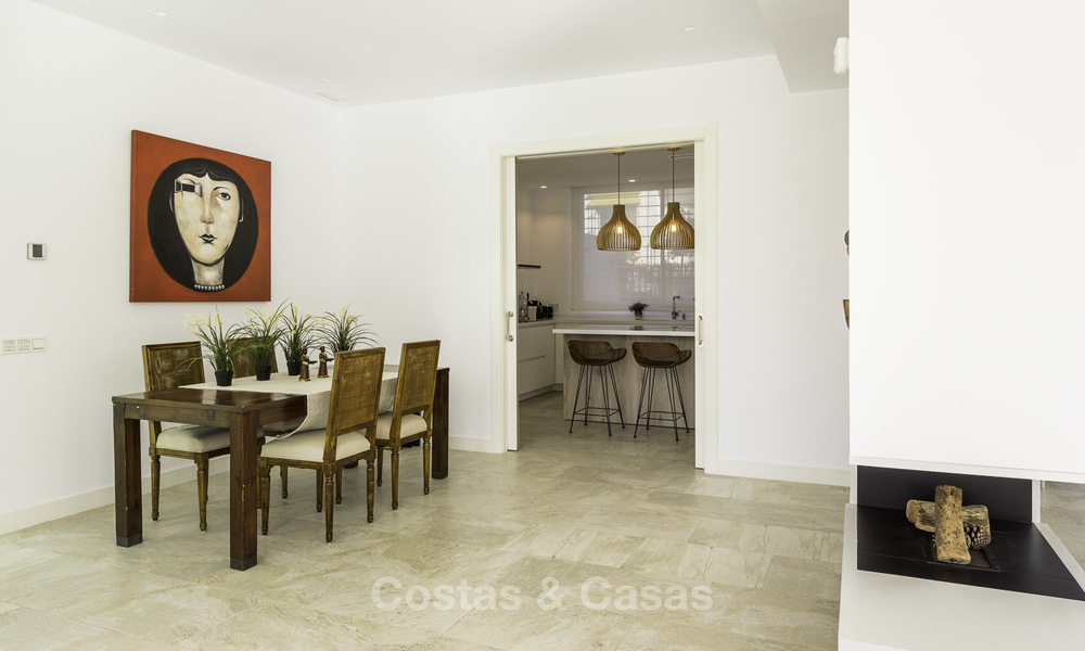 Lujosa villa moderna y nueva en venta, a poca distancia de la playa, Estepona Este 16599