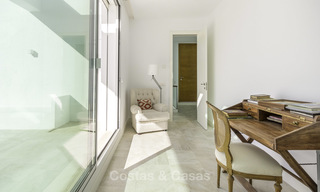 Lujosa villa moderna y nueva en venta, a poca distancia de la playa, Estepona Este 16615 