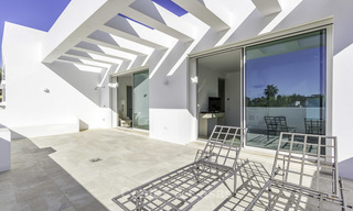 Lujosa villa moderna y nueva en venta, a poca distancia de la playa, Estepona Este 16617 