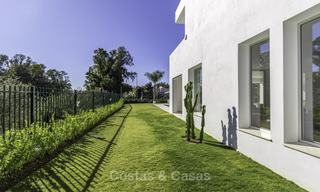 Lujosa villa moderna y nueva en venta, a poca distancia de la playa, Estepona Este 16631 