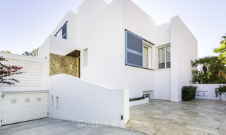 Lujosa villa moderna y nueva en venta, a poca distancia de la playa, Estepona Este 16633 
