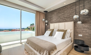 Villa moderna y elegante con magníficas vistas a la costa en venta en Benahavis, Marbella 27994 