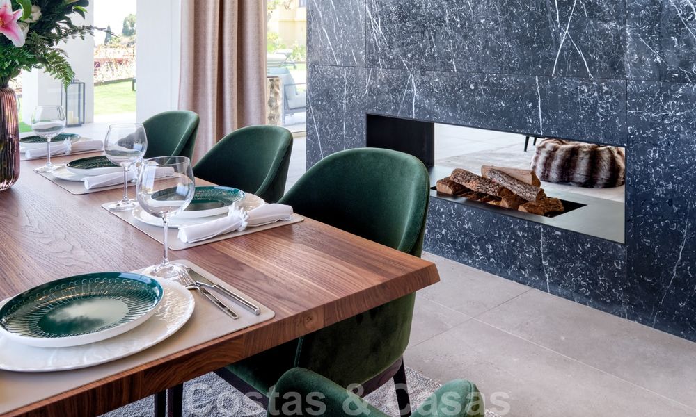 Villa moderna y elegante con magníficas vistas a la costa en venta en Benahavis, Marbella 28034