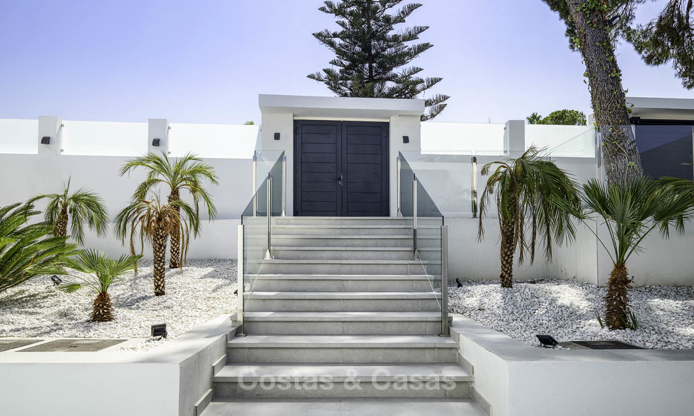 Villa de lujo en venta en el Valle del Golf, lista para ser habitada, Nueva Andalucia, Marbella. Precio reducido. 16151