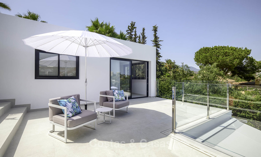 Villa de lujo en venta en el Valle del Golf, lista para ser habitada, Nueva Andalucia, Marbella. Precio reducido. 16159