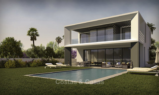 Se venden nuevas villas de lujo excepcionales a poca distancia de la playa de Puerto Banús, Marbella 16204 