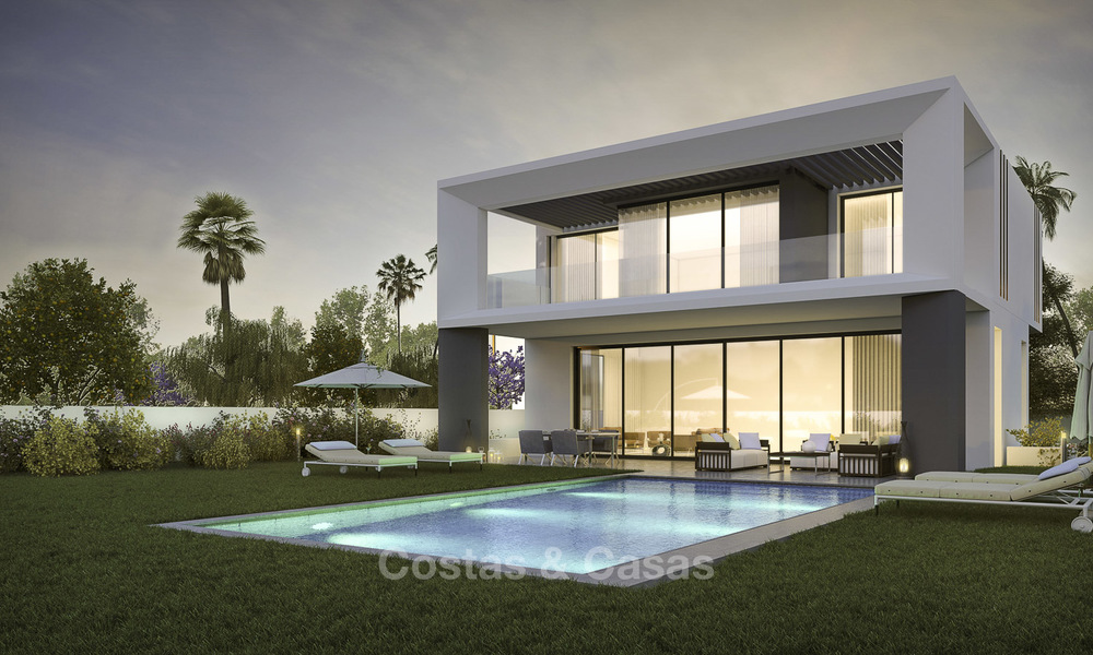 Se venden nuevas villas de lujo excepcionales a poca distancia de la playa de Puerto Banús, Marbella 16205