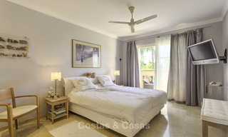 Acogedora y moderna villa rústica en un fantástico campo de golf en venta en Benahavis, Marbella 16298 