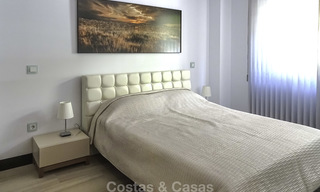 Atractivo apartamento moderno con vistas al mar a la venta, en un complejo cerrado de calidad, Benahavis, Marbella 16473 