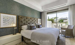 Se vende lujosa casa de esquina con impresionantes vistas al mar y a la montaña, en Sierra Blanca, en la Milla de Oro, Marbella 16506 
