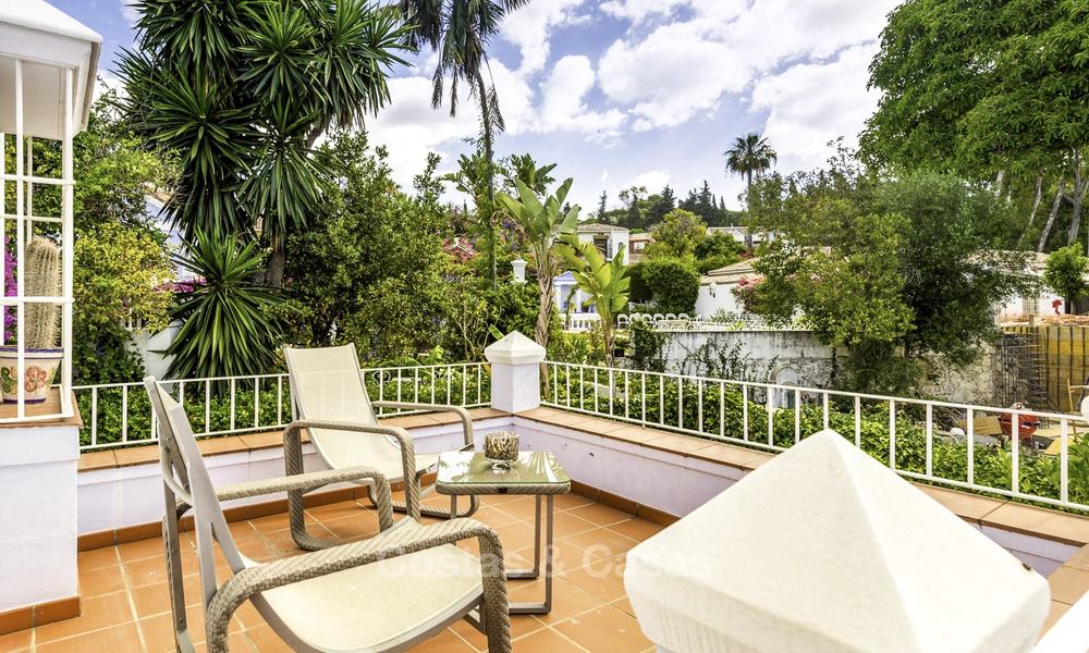 Oportunidad! Encantadora villa mediterránea en venta en el centro de Marbella, a poca distancia de la playa. Precio muy reducido! 16826