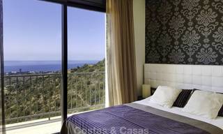 Moderno ático con vistas al mar y terraza de buen tamaño en venta en Marbella 17003 