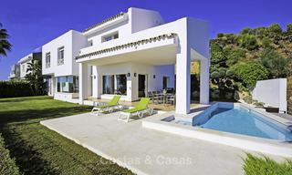 Impresionante villa contemporánea, con magníficas vistas al mar en venta, en primera línea de golf en Benahavis, Marbella 17298 