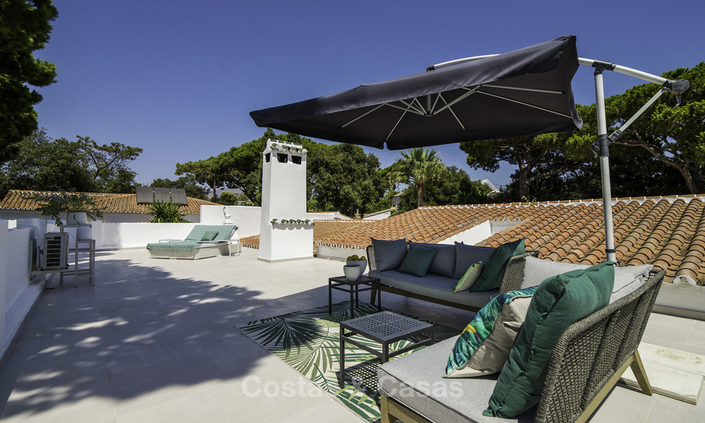 Atractiva villa de lujo mediterránea renovada a la venta, cerca del golf, las instalaciones y la playa, Marbella Este 17338